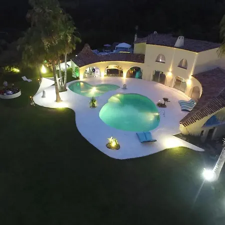 Melie 8 People Vakantiehuis *